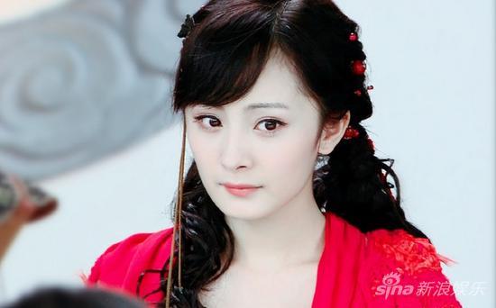 杨幂的现任老公是谁:杨幂和唐嫣，你觉得谁演技更好，你更喜欢谁