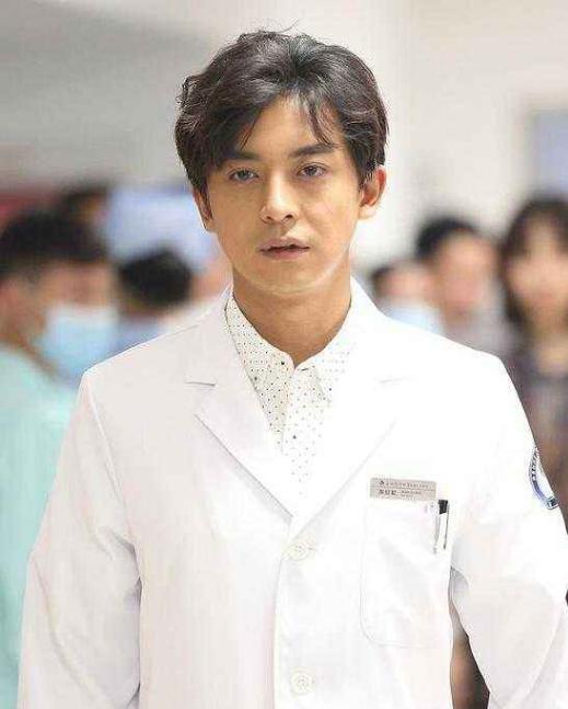 白展堂是谁演的:大家有没有那种一看哪个演员就跳戏的角色？