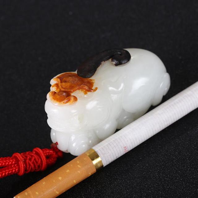 带皮籽料真假区别,怎么才能轻松鉴定籽料皮色的真假？