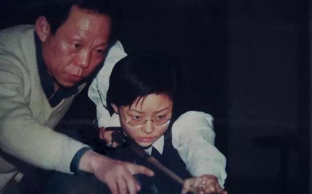 李方丁整容:潘晓婷整容一事是真的假的？