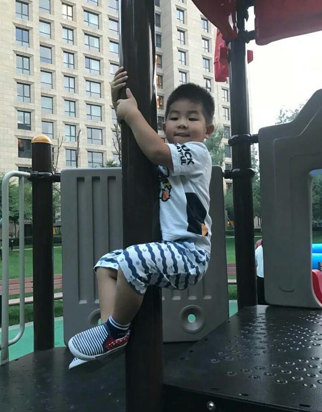 胡可儿子:女星胡可给你感觉是外向还是内向