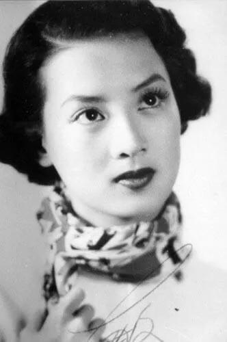潘迎紫的老公:你觉得70多岁的潘迎紫美吗大家对现如今的潘老太太有什么看法
