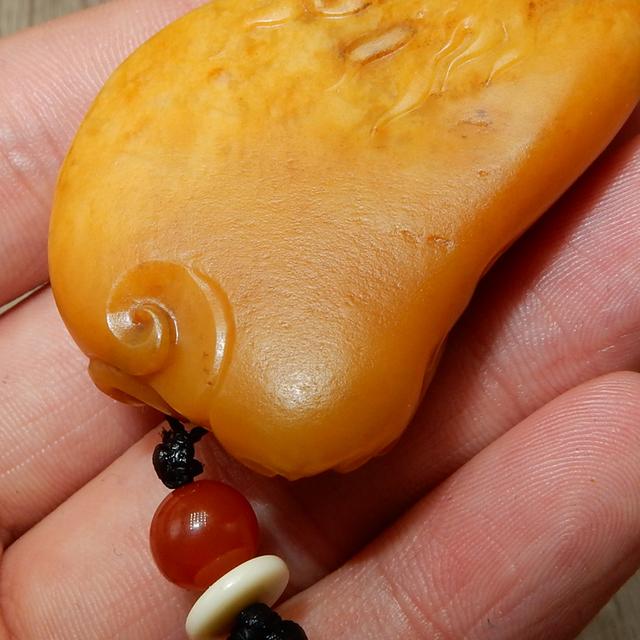 糖玉的特点和鉴定方法,怎样鉴定和田玉中的糖玉？