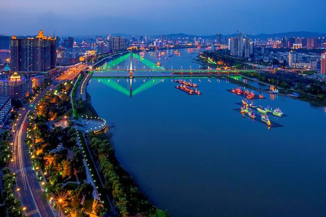 吉林市北山古寺庙群:吉林市游玩1-2天怎么安排？