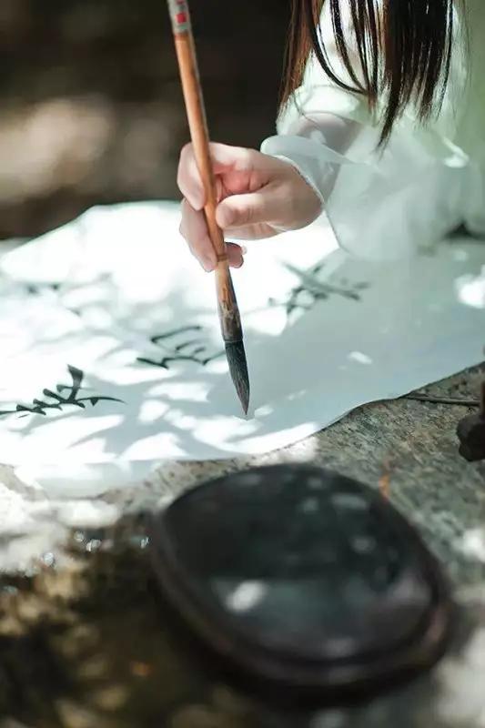 中国古诗词中词牌很多,对词牌的选择有没有什么要求？