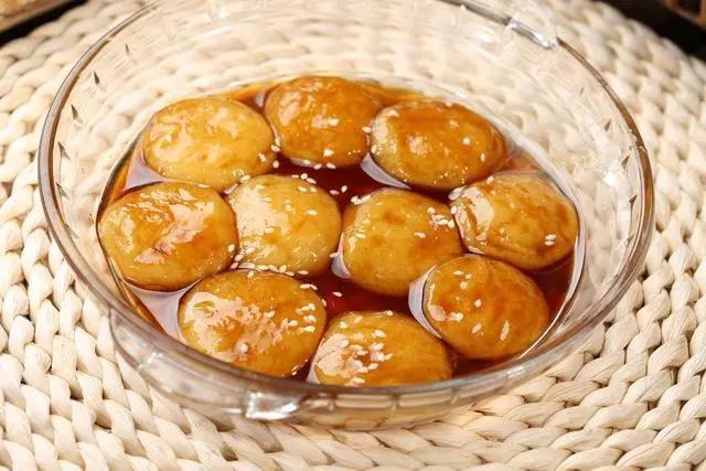 糖油粑粑作为去长沙旅游必吃的小吃,到底是怎么做的?-桂英旅游网