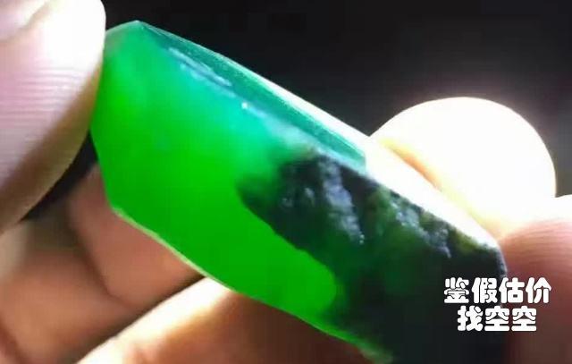 翡翠各个场口的介绍,哪个翡翠原石场口，比较容易出帝王绿？