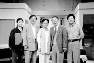 杨立新和杨玏:娱乐圈里面，哪对父子更有实力？