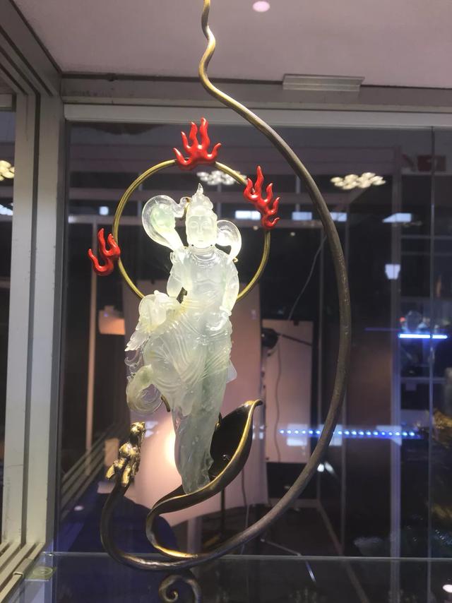 什么样的翡翠有收藏价值,什么样的翡翠是收藏潜力股？