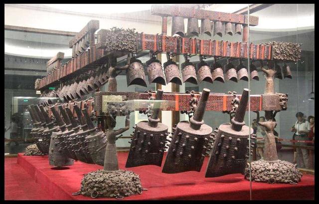 曾侯乙的嘴里为什么含了那么多的小动物？这些小动物是干什么用的？插图39