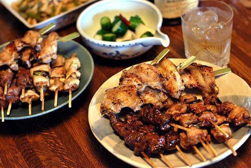 头条问答 - 如果你晚饭吃饱了你还会和朋友去宵夜,撸串,喝酒吗?