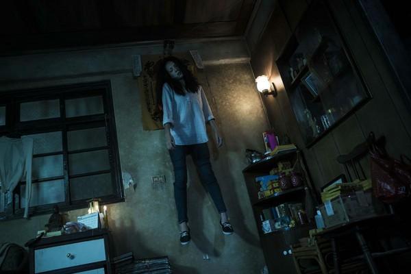红衣女孩灵异事件讲解:《红衣小女孩2》的结局是什么意思？