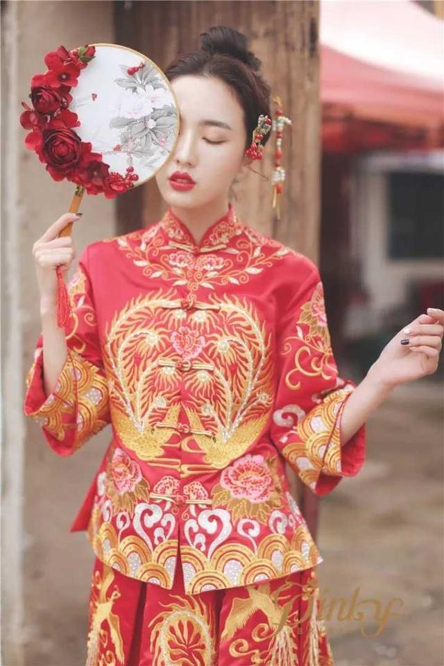 昆凌萧敬腾聚会:为什么大家那么关注明星的捐款，而企业家却很少关注