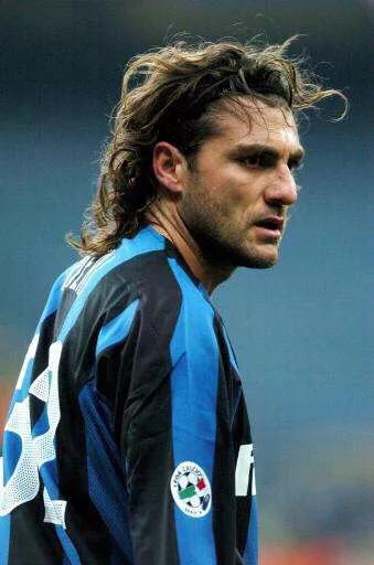 劳尔卡纳瓦罗5迪巴拉4格列兹曼3因扎吉2卡卡1贝克汉姆其他网友回答