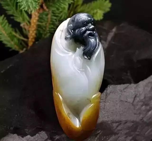 玉摘下来会生气,为什么有人说玉不能离身？