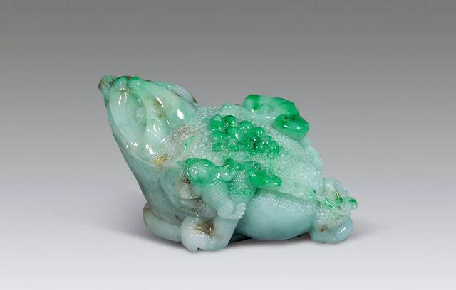 翡翠雕刻,翡翠雕刻，越简洁价格就越高吗？