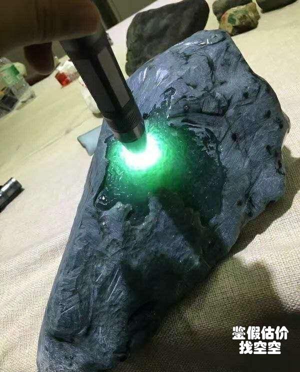 翡翠各个场口的介绍,哪个翡翠原石场口，比较容易出帝王绿？