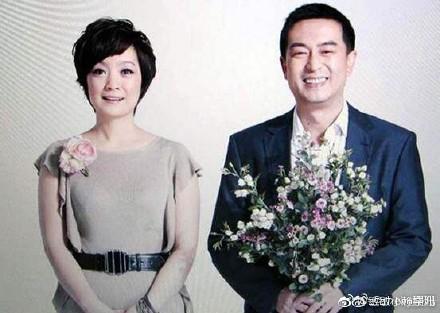 张嘉译的老婆是谁:张嘉译成名后，住千万别墅，开百万豪车，他的前妻杜珺过的怎样