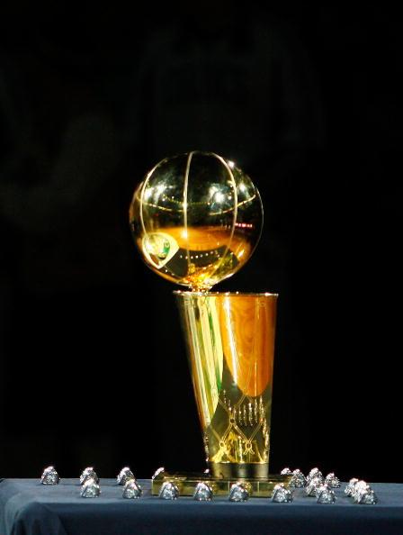 NBA季后赛产生对阵的方式是什么？