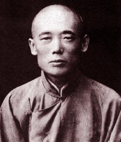 太监是割的什么部位:古代的太监做完阉割手术后，为何胡须、声音甚至性格都会发生变化