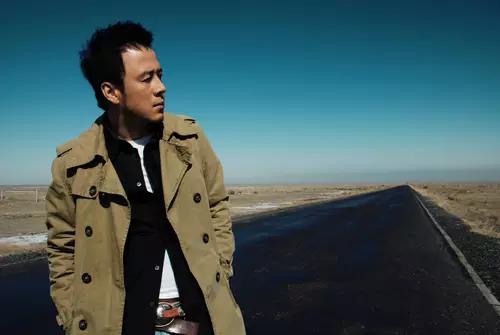 乌兰托娅简介:内蒙古都有哪些在本地比较出名的歌手？