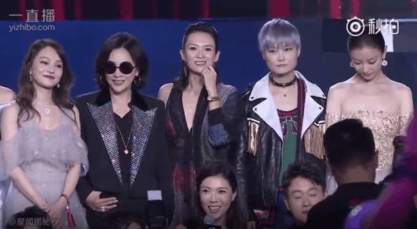 张韶涵的图片:2017芭莎慈善夜为什么张韶涵突然成了热点发什么什么事
