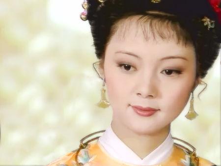 郝彤近况:《红楼梦》里黛玉和宝钗扮演者后来怎么样了？