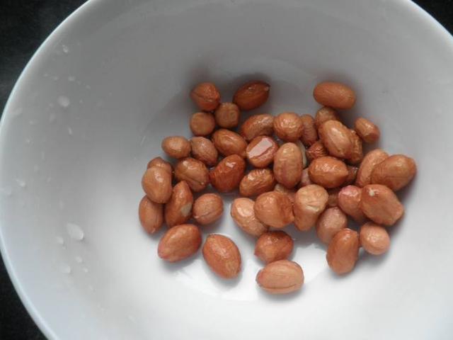 花生米大枣补肾奇效真的补肾吗，黑米花生红枣粥的功效是什么