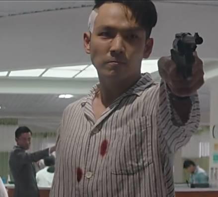 钟汉良档案:为什么钟汉良明明长着一张深情男主脸，演起坏人来却那么带感呢？