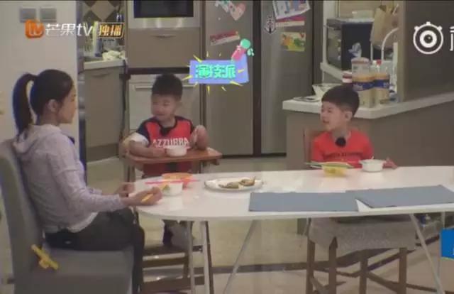 胡可的儿子:如何评价胡可对于两个孩子的教育方式？