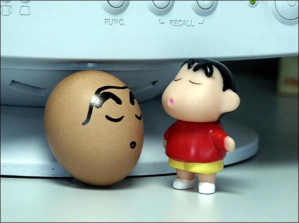 现在的鸡蛋都一碰就裂这是为什么