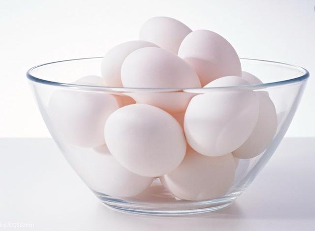 为何日本人吃生鸡蛋没事，一些日本人喜欢生吃鸡蛋，真的不会生病吗你怎么看