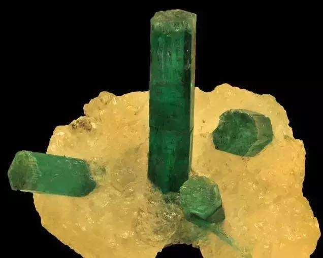 祖母绿的三大档次分级,祖母绿“七宗最”是什么？