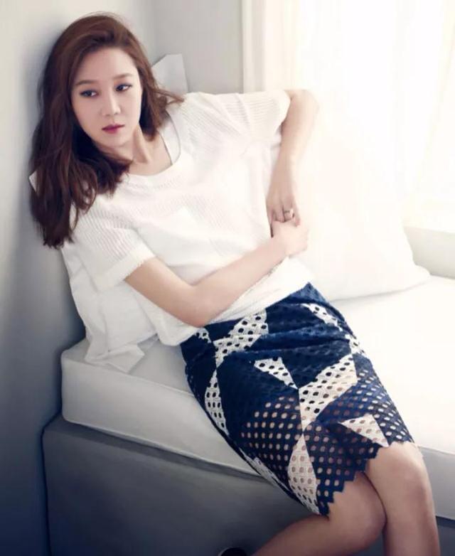杨天真因衣领太低被禁播:你觉得哪个女明星衣最会穿衣服