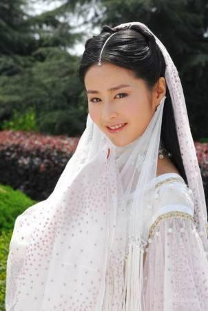 马羚时装:剧里绝色美女的设定，女明星们hold的住吗？