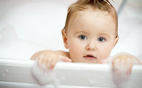 宝宝起湿疹，是对蛋白过敏吗？该怎么做？
