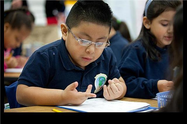 头条问答 幼儿在算数过程中掰手指头算的利弊 豆小米妈妈说的回答 0赞