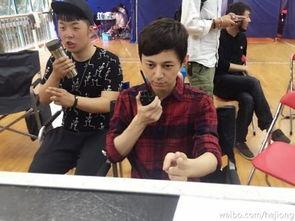 李维嘉和吴昕:谢娜待产，吴昕解约，维嘉缺席录制，“快本”这是要停播了吗？
