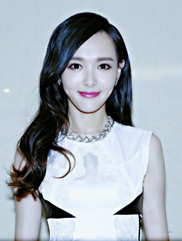 星跳水立方周韦彤:2017年娱乐圈最美的女神是谁