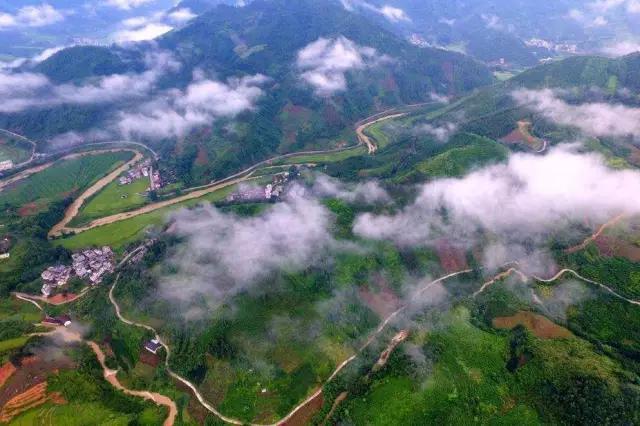 陆定一简历:准备出去自驾游，在广西去哪里好玩呢