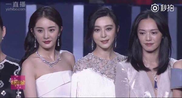 张韶涵的图片:2017芭莎慈善夜为什么张韶涵突然成了热点发什么什么事