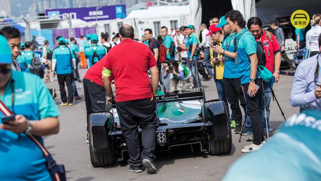 香港新能源汽车，无声的速度激战Formula E香港中环开赛，它真的好玩吗？