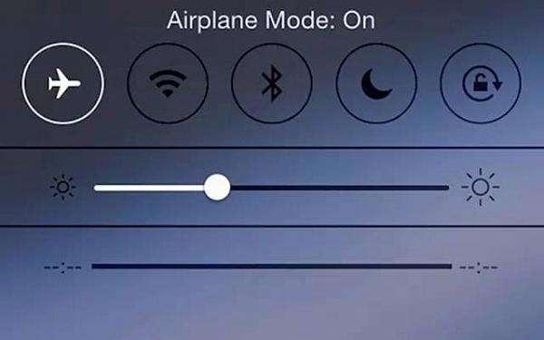 手机飞行模式有辐射吗，睡觉时开启飞行模式真的能减少手机辐射吗