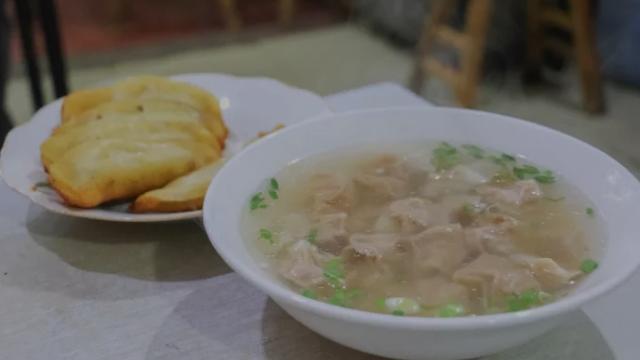 无锡三大特产之一的三凤桥酱排骨怎么做?
