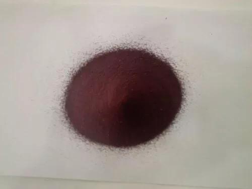 鹦鹉鱼吃什么:鹦鹉鱼吃什么食物最好 鹦鹉鱼吃虾仁和泥鳅会死吗？吃什么好？