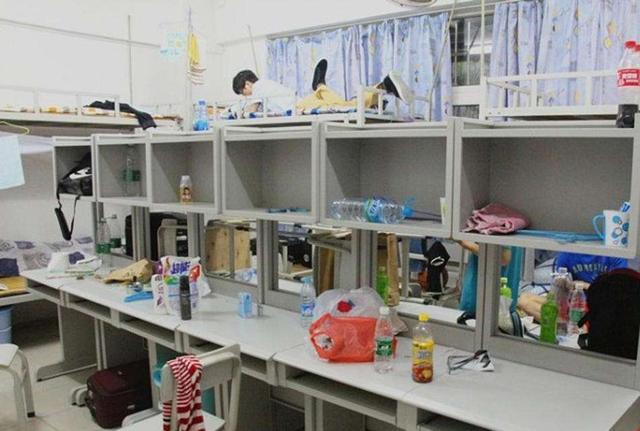 滕州市西关小学灵异事件:枣庄学院女生楼装了好几个摄像头，你怎么看？