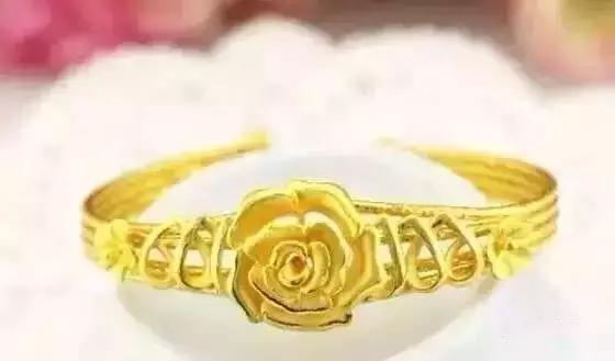 手镯款式名称大全,不同款式的黄金手镯都有什么寓意？