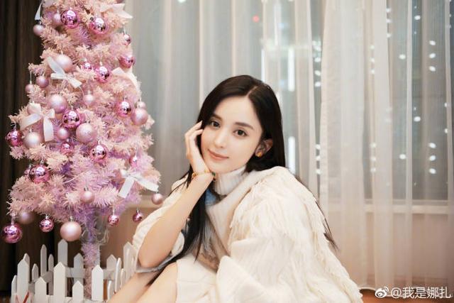 古力娜扎资料:谁有娜扎的图片，分享点当桌面？