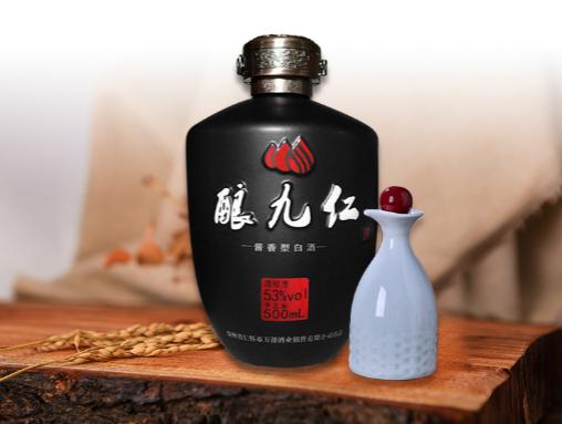 奇努克:奇努克风 你是喜欢喝白酒、啤酒还是红酒？