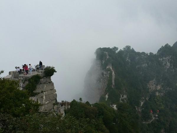 焦作封门村:中国哪有无人耕种的土地，无人村？